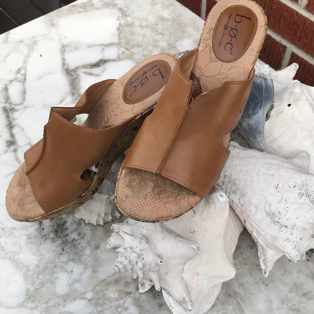 b.o.c. Tan Leather Open-Toe Wedge Mules - Picture 3 of 16